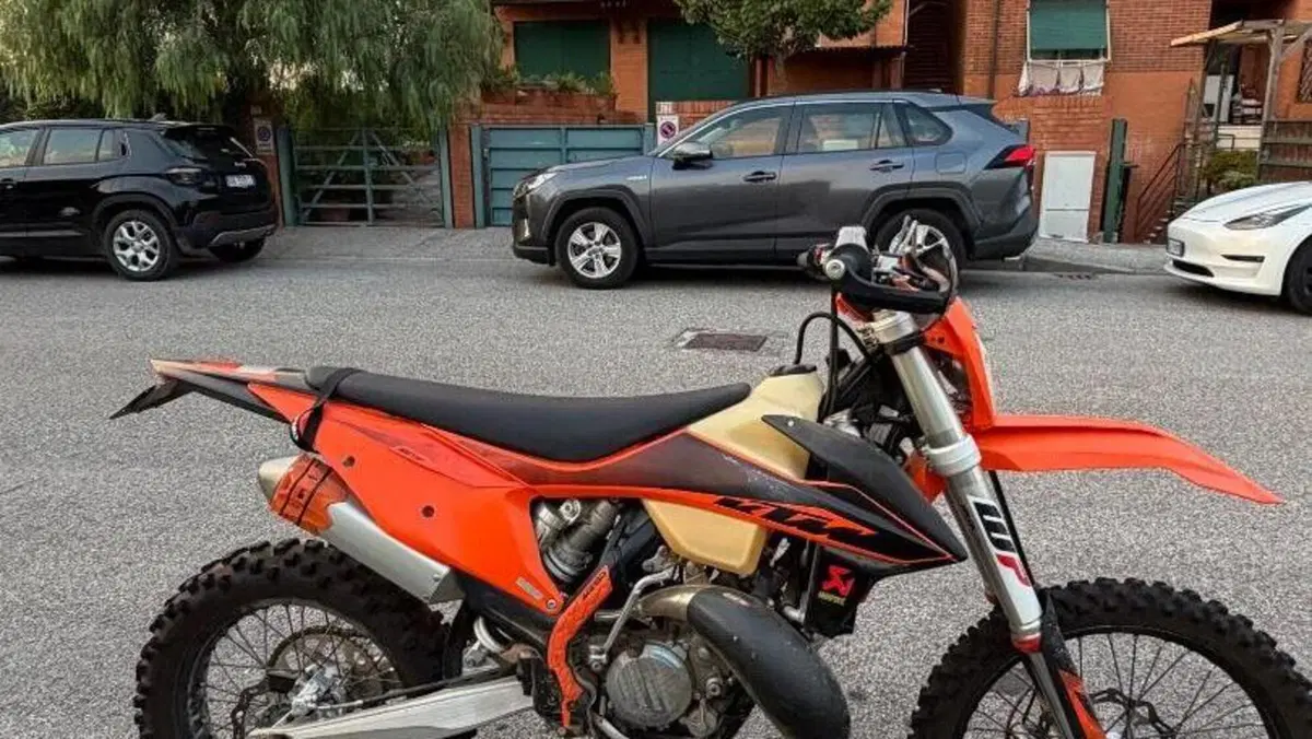 KTM 150 EXC TPI (2020)  (4)