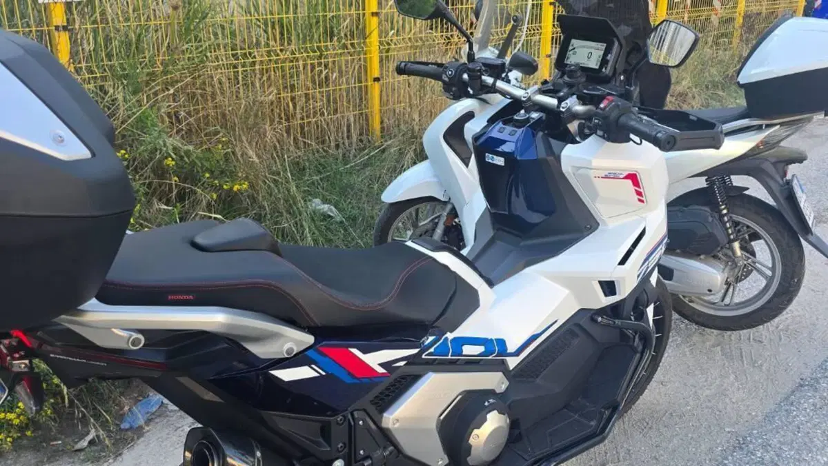 Honda X-ADV 750 Special Edition Adventure (2026)  (2)