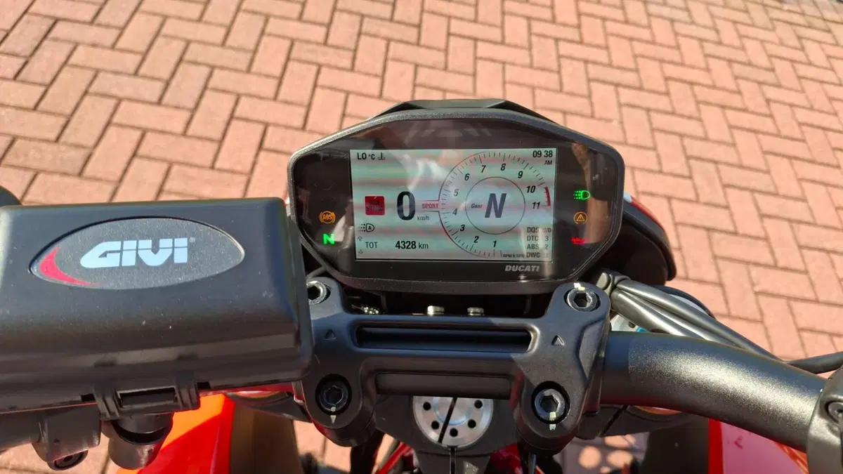 Ducati Hypermotard 950 SP (2022 - 25)  (7)