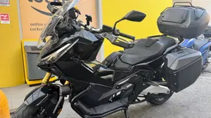 Honda X-ADV 750 Travel (2025 - 26)  (2)