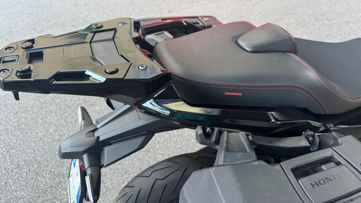 Honda X-ADV 750 Travel (2025 - 26)  (6)