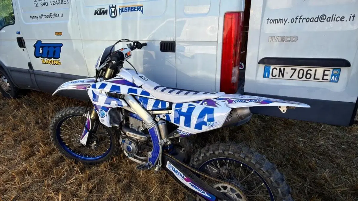 Yamaha YZ 450 F (2021)  (6)