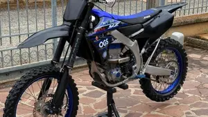Yamaha YZ 450 F (2021)  (11)