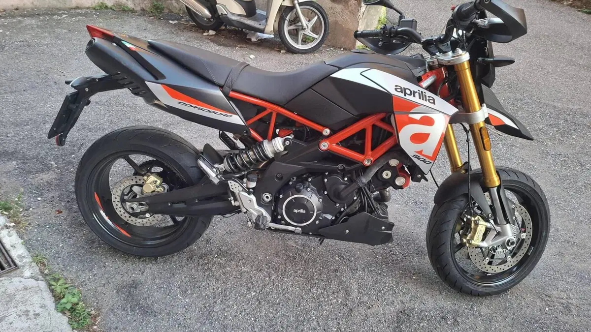 Aprilia Dorsoduro 900 (2017 - 20)  (3)