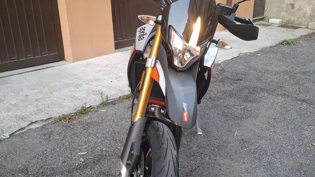 Aprilia Dorsoduro 900 (2017 - 20)  (6)