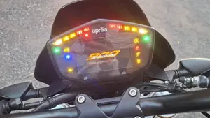 Aprilia Dorsoduro 900 (2017 - 20)  (12)