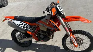 KTM 250 EXC-F (2023) 