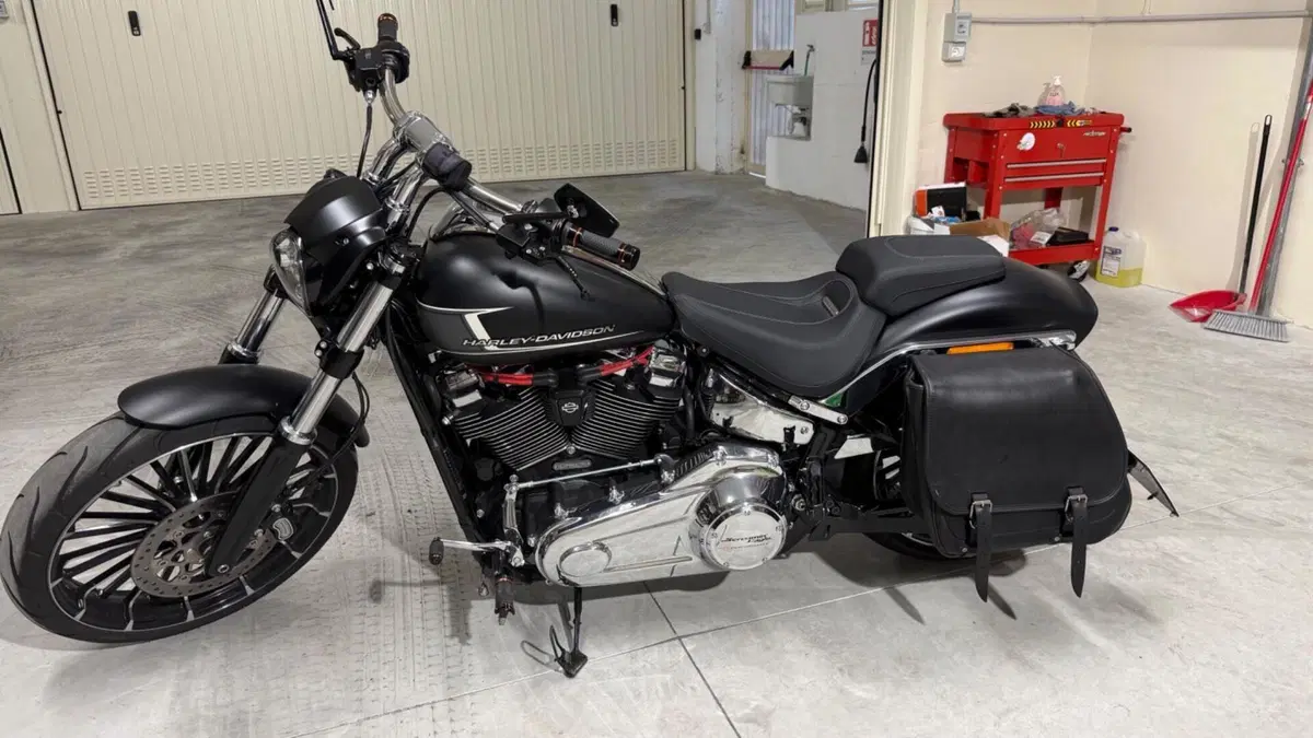 Harley-Davidson Breakout 117 (2023 - 24)  (3)