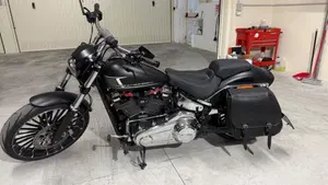Harley-Davidson Breakout 117 (2023 - 24)  (3)