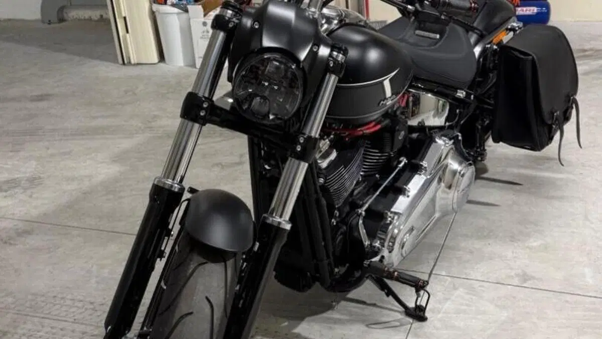 Harley-Davidson Breakout 117 (2023 - 24)  (4)