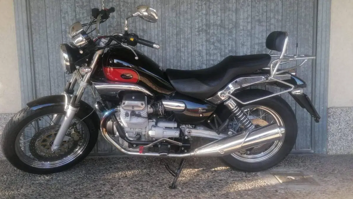 Moto Guzzi   (2)