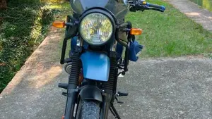 Royal Enfield Himalayan 411 (2021 - 24)  (2)