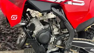 GASGAS MC 125 (2023)  (6)
