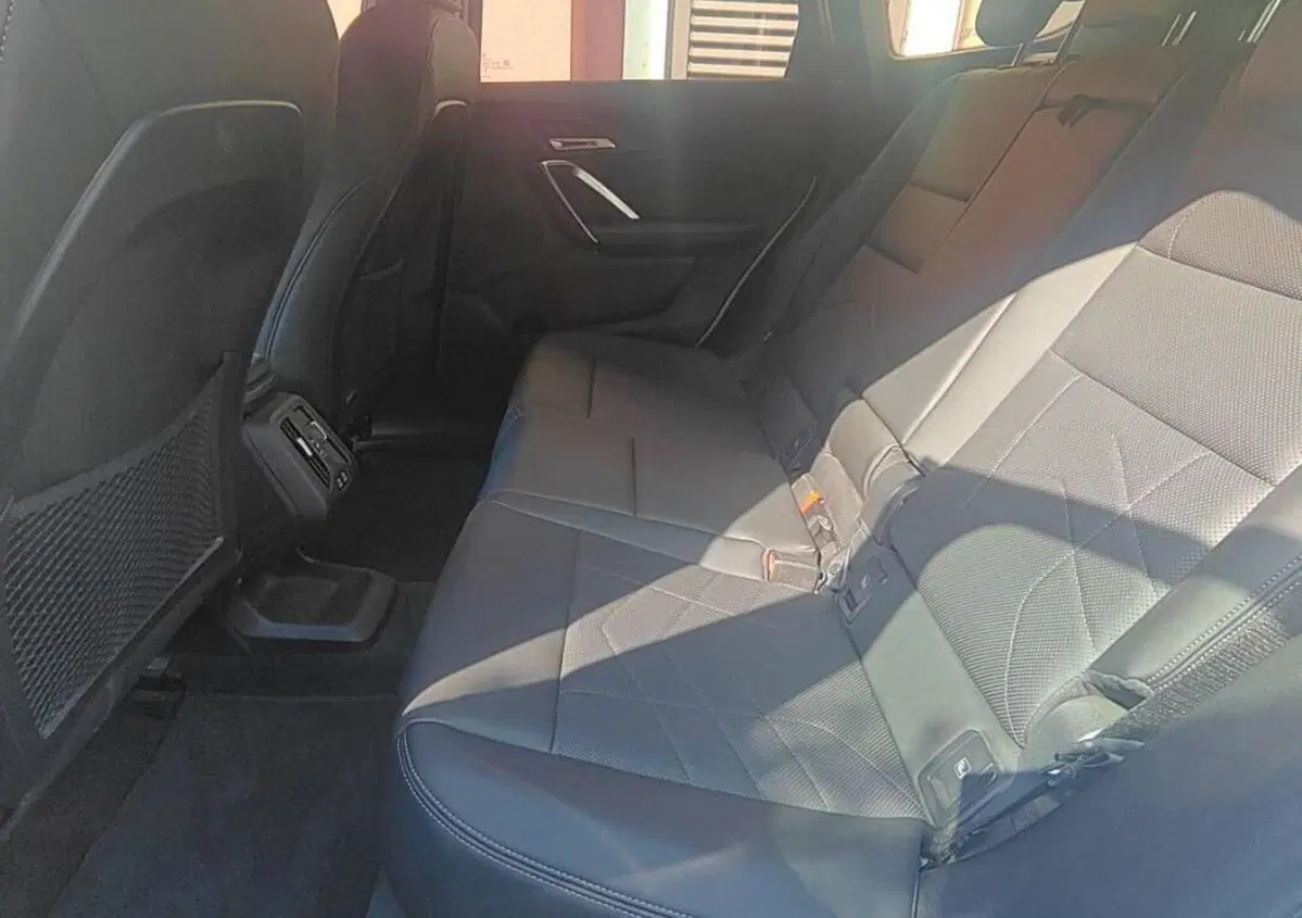 BMW iX1 edrive 20 X-Line (6)