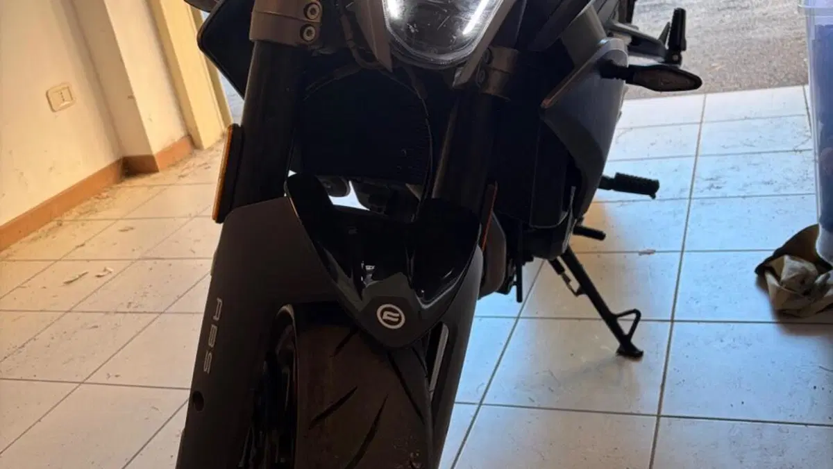 CFMOTO 800NK Sport (2023 - 26)  (8)