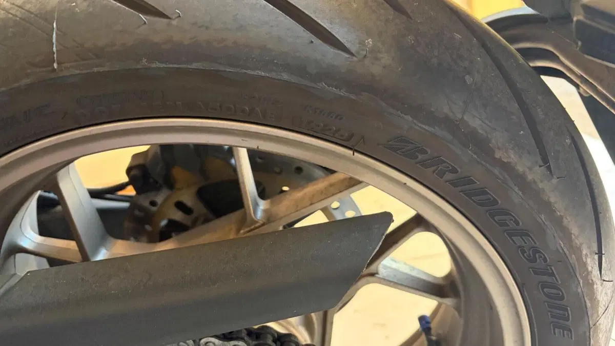 CFMOTO 800NK Sport (2023 - 26)  (9)