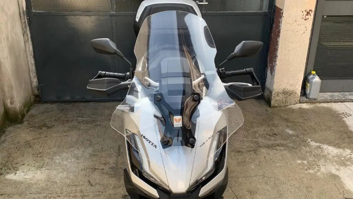 Honda ADV 350 (2022 - 24)  (2)