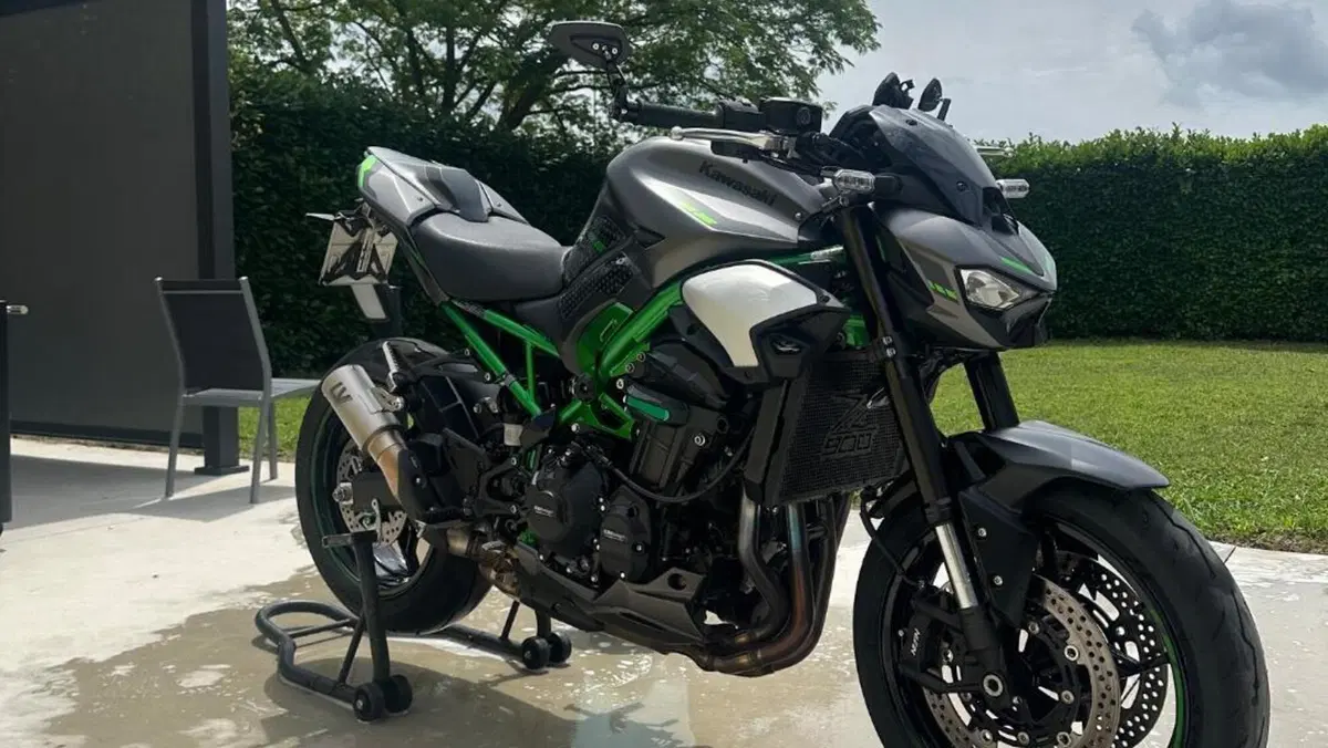 Kawasaki Z 900 (2025 - 27) 