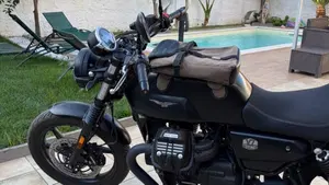 Moto Guzzi V7 Stone (2021 - 24)  (5)