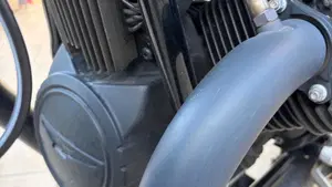 Moto Guzzi V7 Stone (2021 - 24)  (13)
