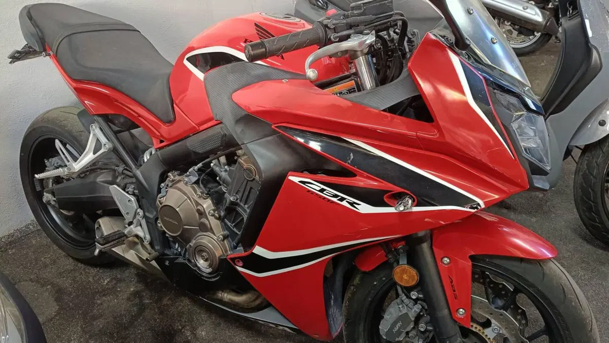 Honda CBR 650 F (2017 - 18)  (4)