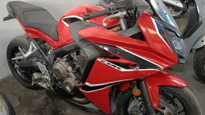 Honda CBR 650 F (2017 - 18)  (4)