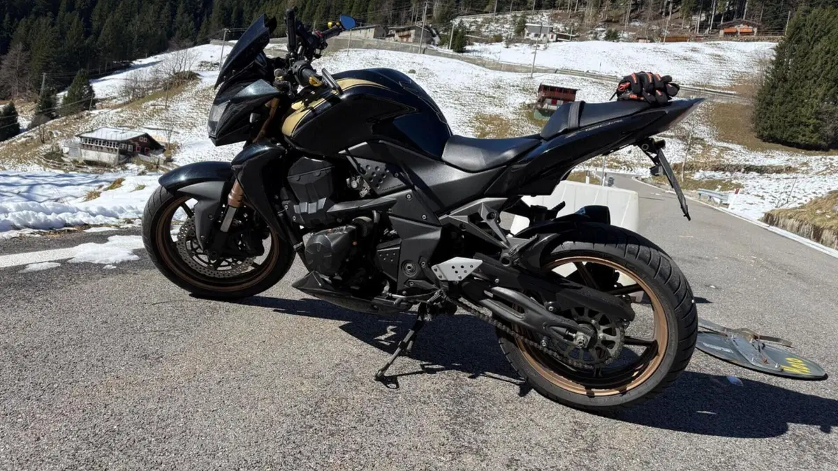 Kawasaki Z 750 R (2011 - 14) 