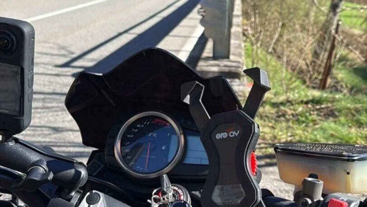 Kawasaki Z 750 R (2011 - 14)  (4)