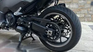 Yamaha T-Max 560 Tech Max (2025 - 26)  (5)