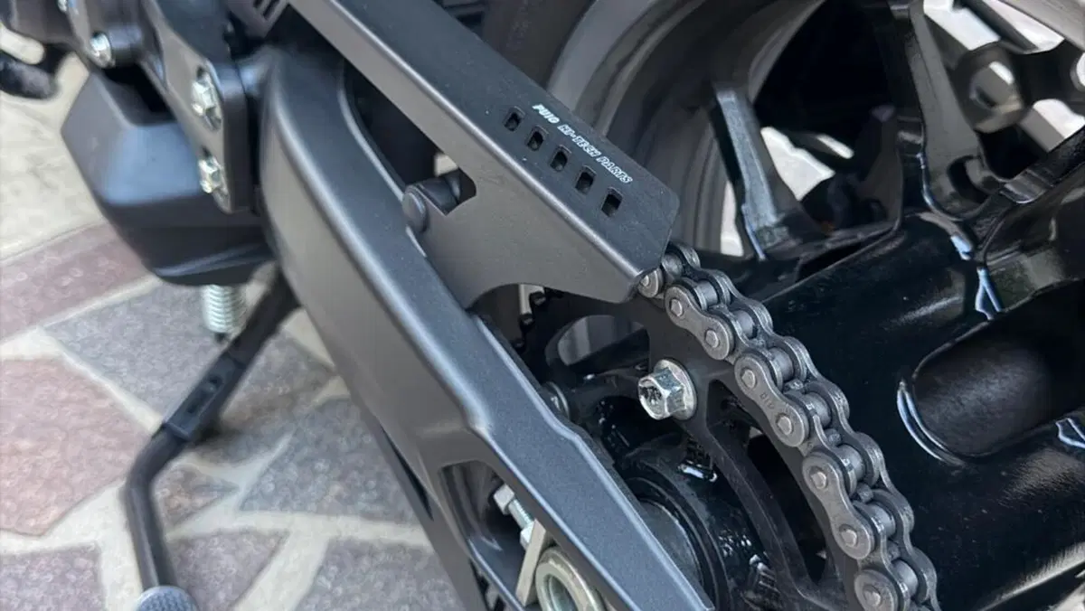 Yamaha T-Max 560 Tech Max (2025 - 26)  (6)