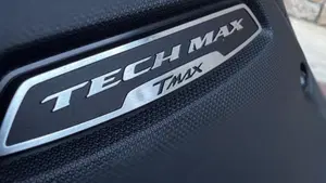 Yamaha T-Max 560 Tech Max (2025 - 26)  (11)