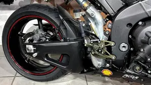Yamaha YZF R1 (2006 - 07)  (3)