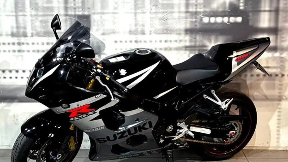 Suzuki GSX-R1000 (2005 - 06)  (2)