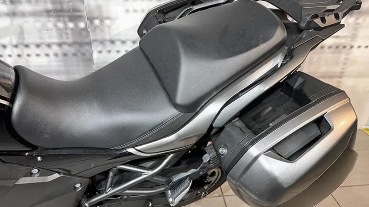 Kawasaki Versys 1000 SE Tourer (2022 - 24)  (9)