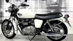 Triumph Bonneville (2007 - 16)  (2)