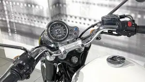 Triumph Bonneville (2007 - 16)  (6)