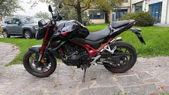 Honda CB 750 Hornet (2023 - 24) usata