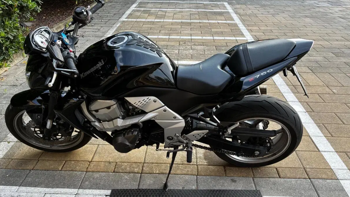 Kawasaki Z 750 (2007 - 14) 