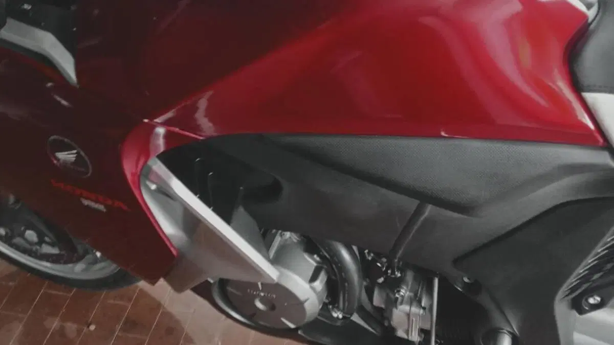 Honda VFR 1200 F ABS (2009 - 16)  (12)