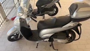 Honda SH 300 i (2006 - 10)  (5)