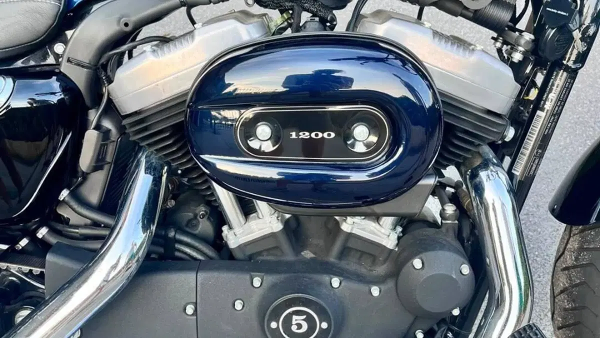 Harley-Davidson 1200 Forty-Eight (2010 - 15)  (3)