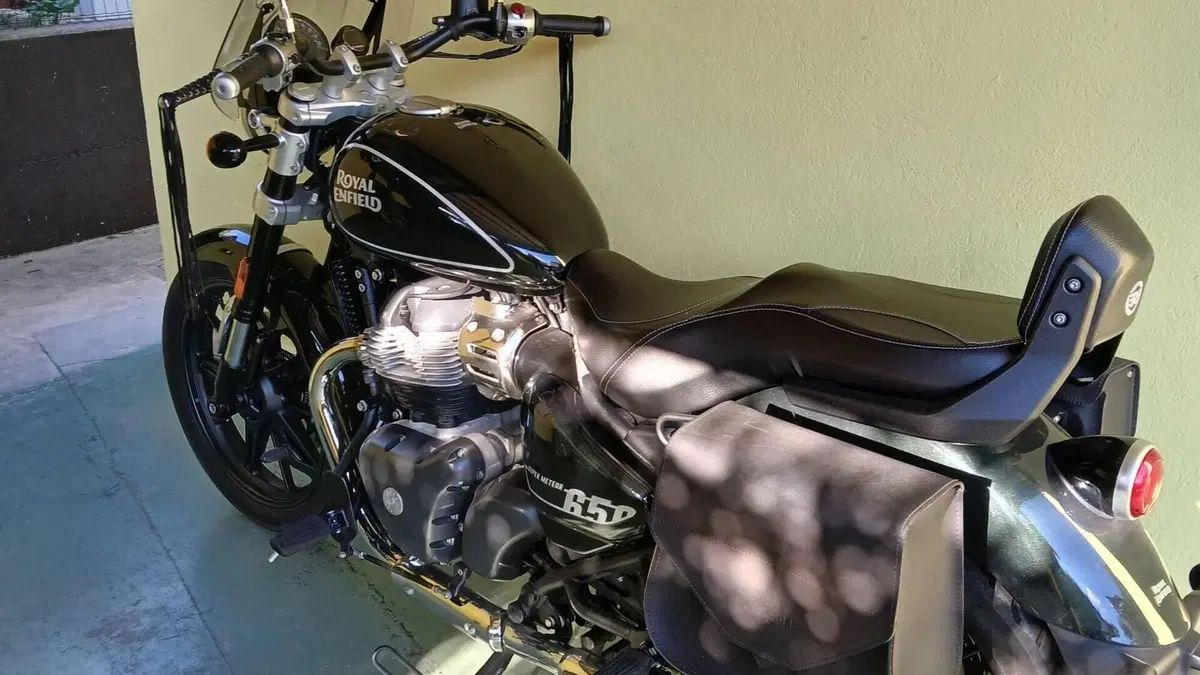 Royal Enfield Super Meteor 650 (2023 - 26)  (2)