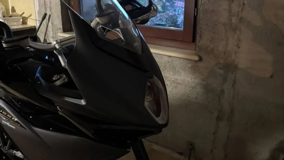 MV Agusta Turismo Veloce 800 Lusso SCS (2021 - 26)  (5)