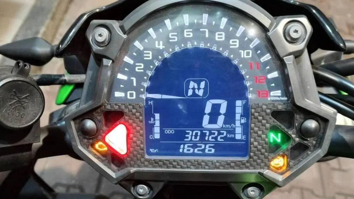 Kawasaki Z 900 (2017 - 18)  (6)
