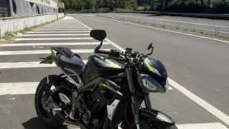 Triumph Street Triple RS (2020 - 22) usata