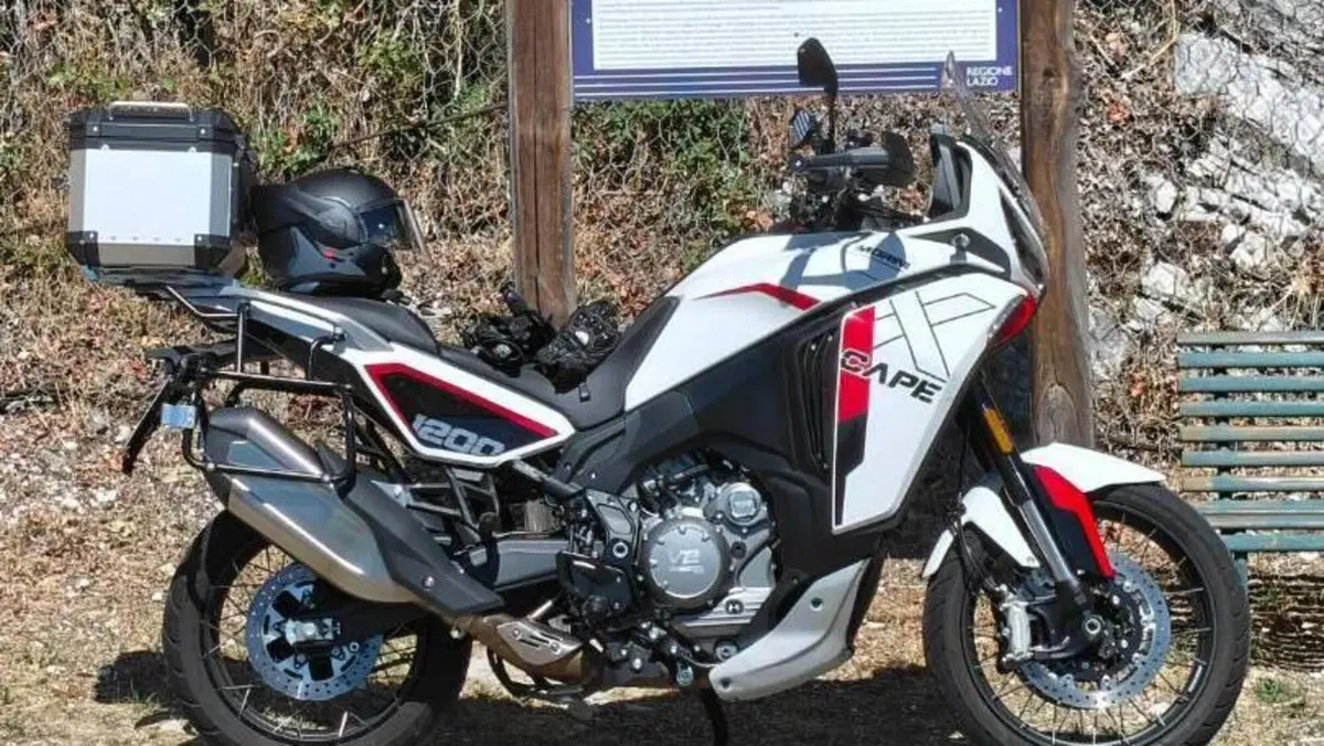 Moto Morini X-Cape 1200 (2026)  (2)