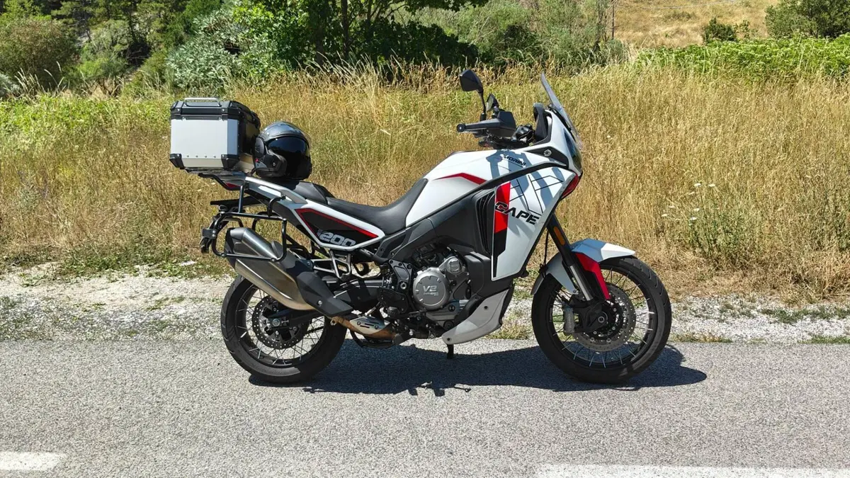 Moto Morini X-Cape 1200 (2026)  (7)