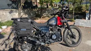 Royal Enfield Himalayan 411 (2021 - 24)  (2)