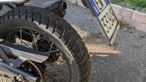 Royal Enfield Himalayan 411 (2021 - 24)  (8)