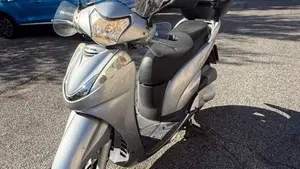 Honda SH 300 i (2006 - 10)  (6)